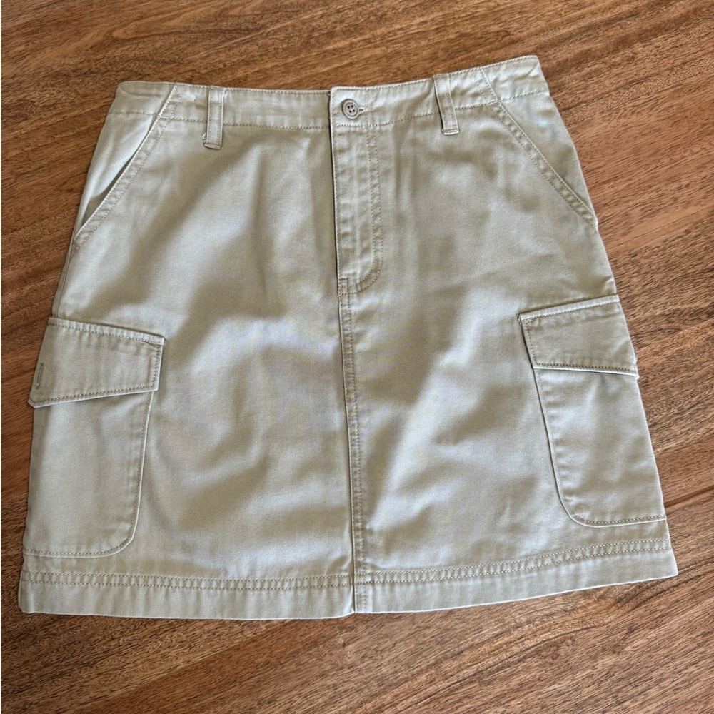Gap khaki skirt